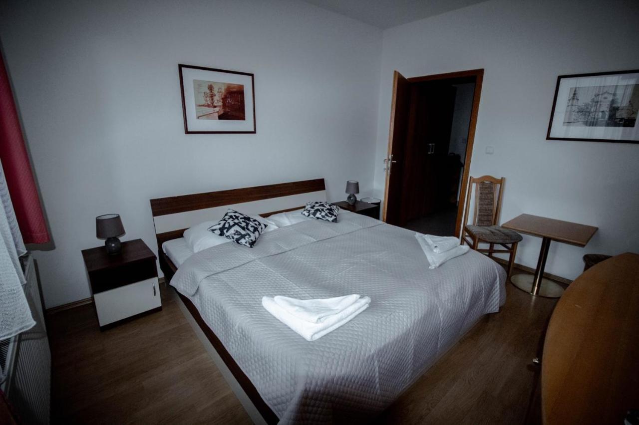 Hotel Kerling Banská Štiavnica Extérieur photo